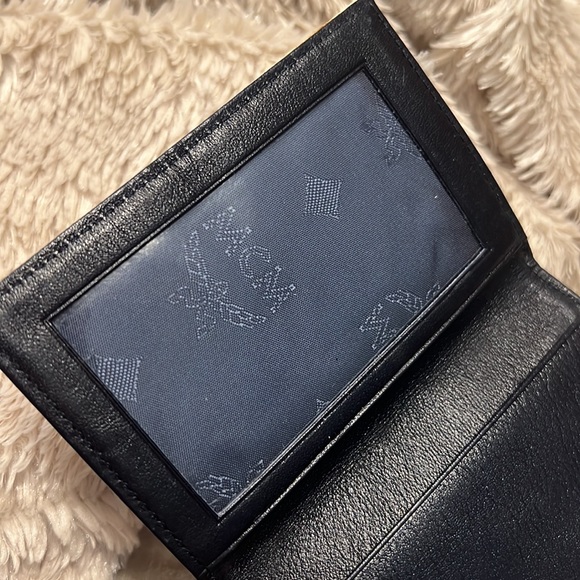 MCM VISETOS Leather Monogram Navy Blue and White Card ID Holder - Picture 6 of 7